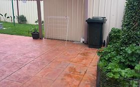 Cairnlea Anna'S Unit